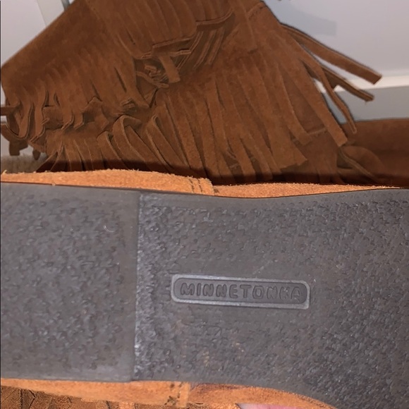 MINNETONKA BOOTS - Picture 5 of 6